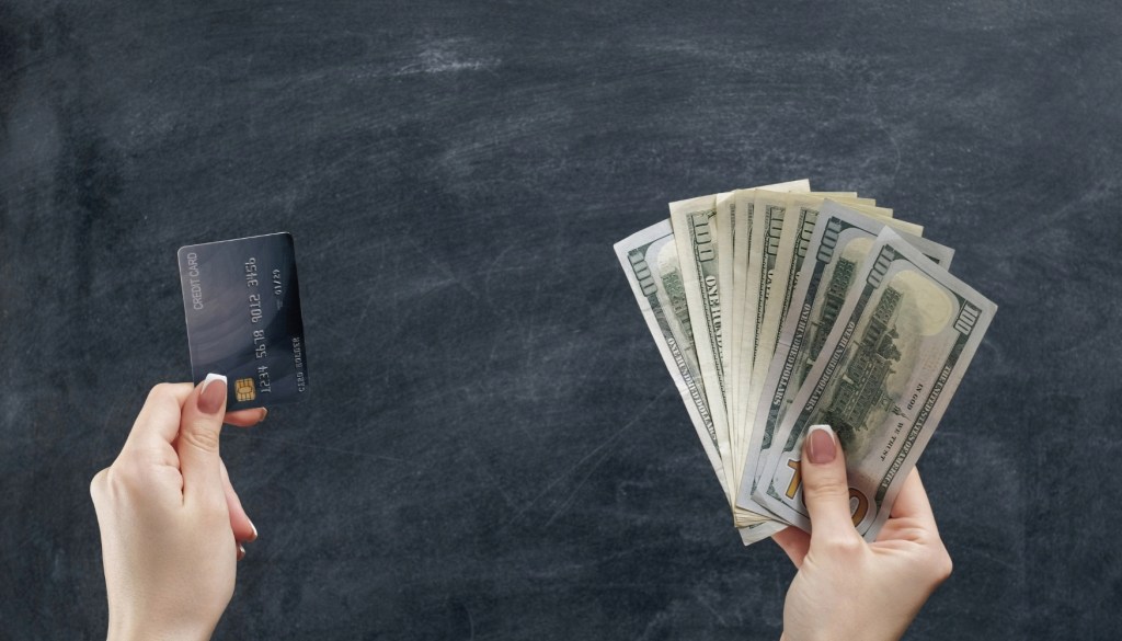 Comparison of traditional vs online money transfer methods
